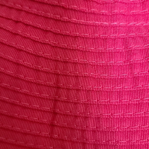 Bright Pink Floppy Hat perfect for the Summer Sun one size fits all - Picture 7 of 8